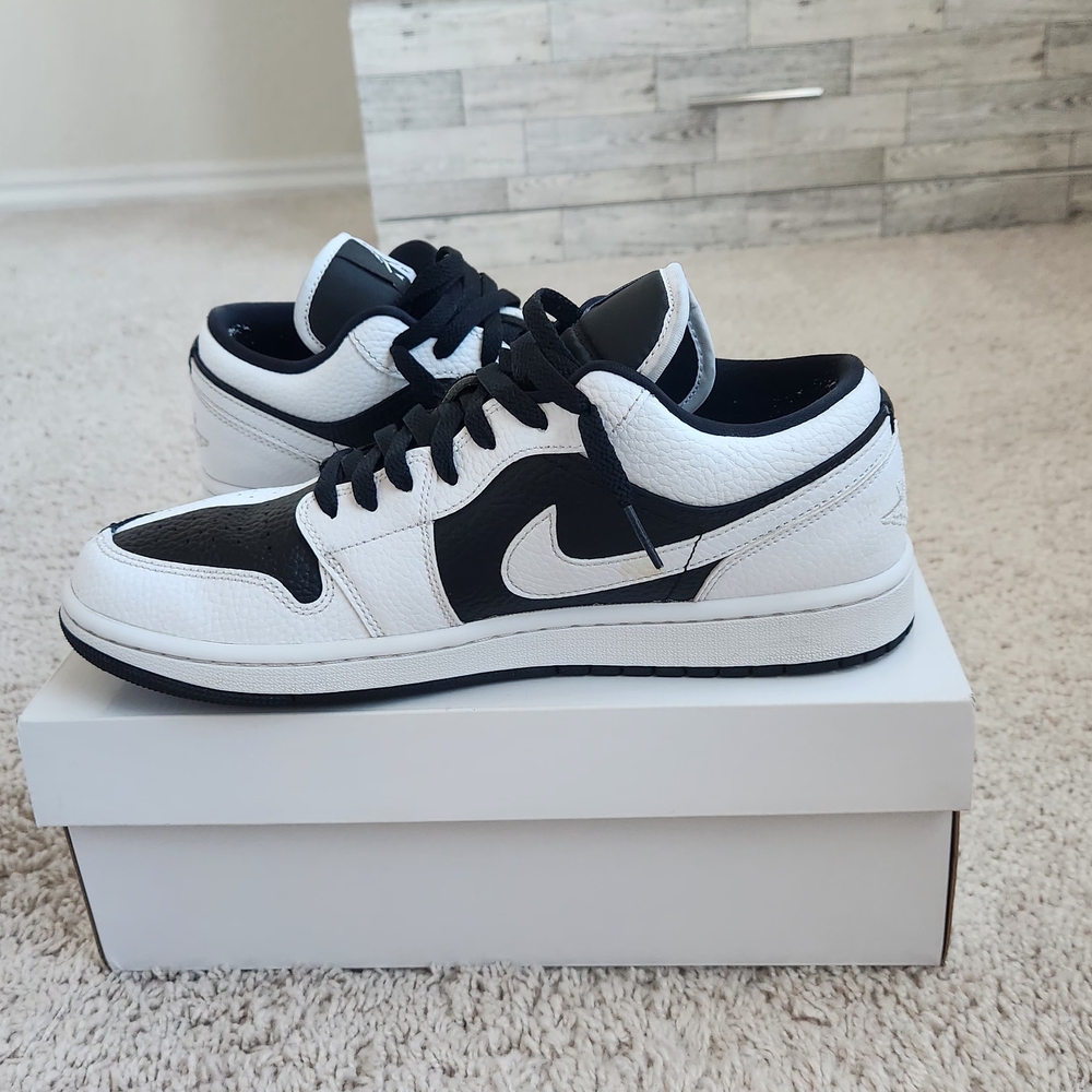Air Jordan 1 Low SE Homage Split White Black - Picture 4 of 10